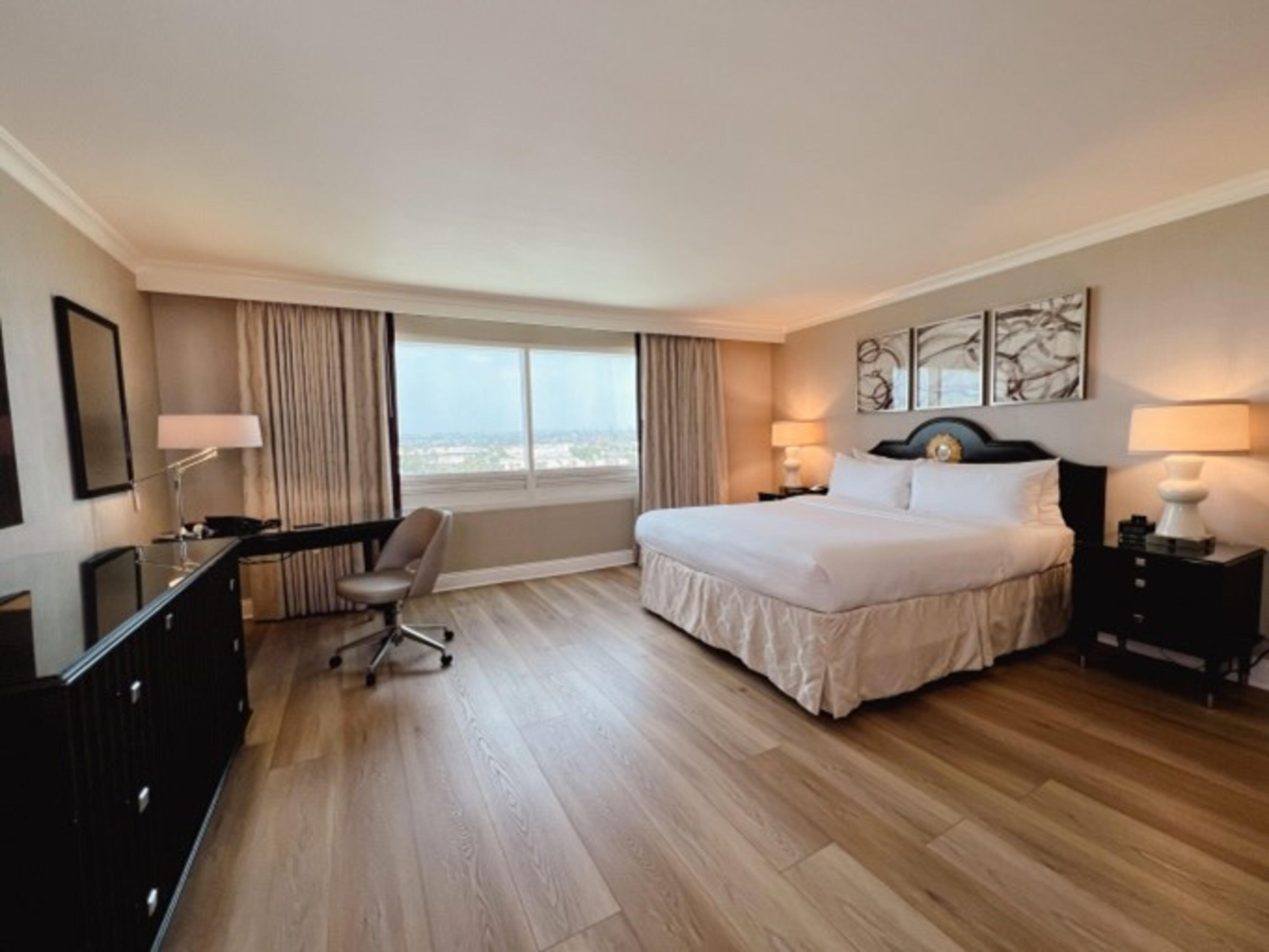Hotel Crowne Plaza Angeles-commerce Casino, An Ihg